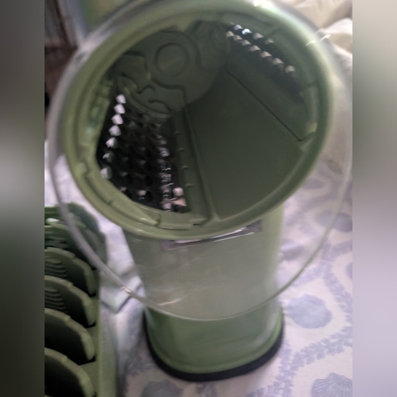 Source Unknown Green Kitchen Grater Set - Picture 3 of 4